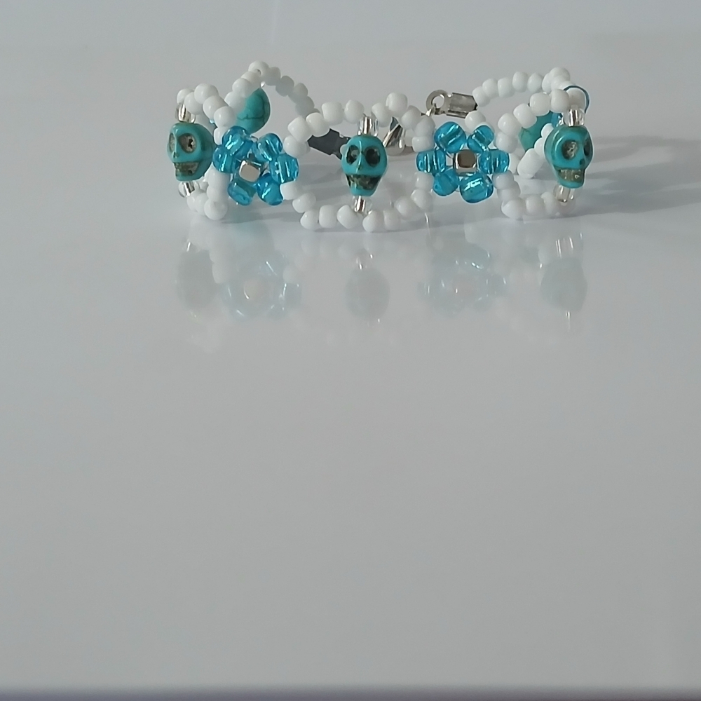 Beaded Skull Bracelet - White and Blue